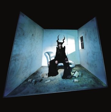 Halo on the inside CIRCUIT DES YEUX