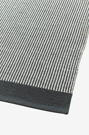 Svanefors - Matto Stripe 60x90 cm - Harmaa - Puuvilla- & räsymatot - 60X90 - - Homeroom