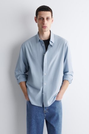 COS Men's Relaxed Pima Cotton-Poplin Shirt in Blue