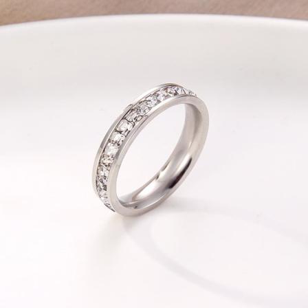 Elegant Ring Med Diamanter I Evighetsband Perfekt Julklapp Gåva Silver One Size