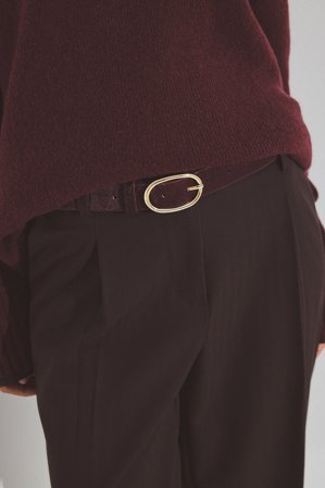 Premium Selection - Ovalt belte i skinn med spenne - Belter - Burgundy - S / M