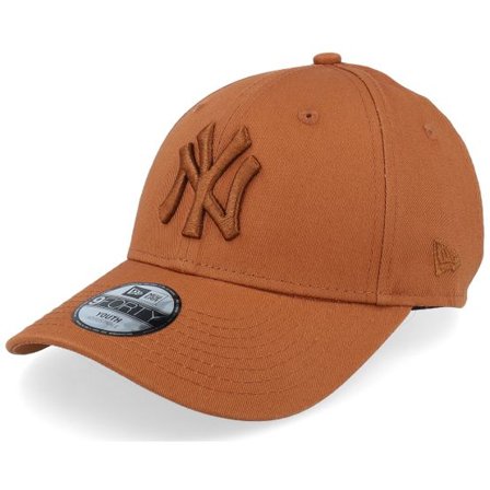 New Era - MLB Brun adjustable Keps - New York Yankees League Essential 9FORTY Brown/Brown Adjustable @ Hatstore