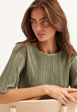 BUBBLEROOM - Short Sleeve Pleated Top - Light khaki green