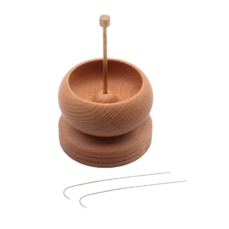 Puinen helmikulho helmen lataus työpajaan korujen valmistukseen