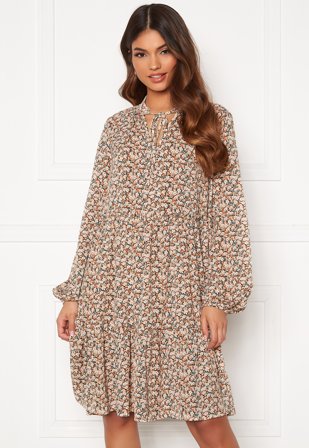 VILA Minnie L/S Dress Birch AOP Flower Klær