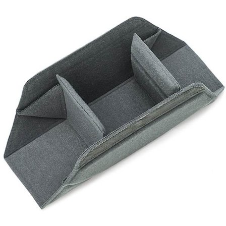 Kamerataskeindsats med integreret justerbar rumdeler til at beskytte dit udstyr.