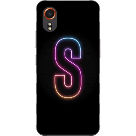 Kompatibelt Mobilskal till Samsung Samsung Galaxy Xcover7 Neonbokstav S i lysande rosa och blå toner mot mörk bakgrund, stilren bokstavskonst med re