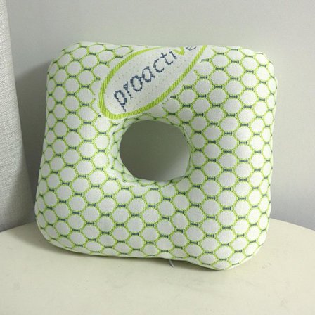 Puuvillatäytteinen korvalävistystyyny, hengittävä ergonominen tyyny