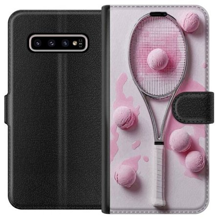 Kompatibelt Lommeboketui til Samsung Samsung Galaxy S10+ Rosa glasskuler og tennisracket i et kreativt, stille bilde med leken popfølelse og moderne