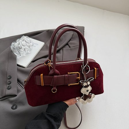 Håndtaske i retrostil til pendling, ny sommer 2025, trendy og moderigtig armhule taske, simpel skuldertaske med stor kapacitet.