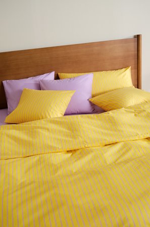 Jotex - Sengesett Dobbeltseng Økologisk Sitrongul/lilla - SIMA - Kjøp Dobbeltseng hos Jotex