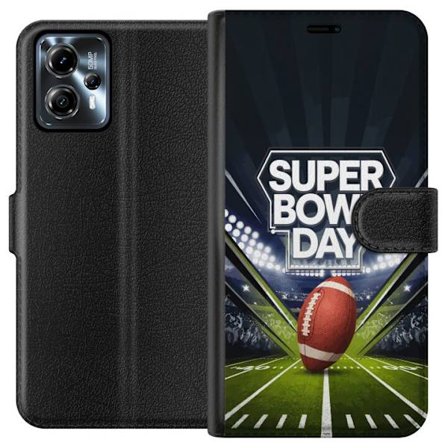 Kompatibel Tegnebogsetui til Motorola Moto G13 Super Bowl Day plakat med amerikansk fodbold på oplyst arena i dramatisk sportsdesign