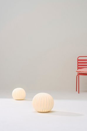 Jotex - Utendørs dekorasjon Sandy Globe 30 cm Hvit - Kjøp Utebelysning hos Jotex