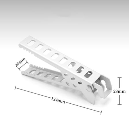 Ulkopiknik, jossa on palovammoja ehkäiseviä kiinnitystarvikkeita White Toothed belt