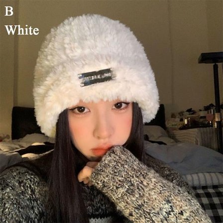 Plyschmössa Mössor VIT B B