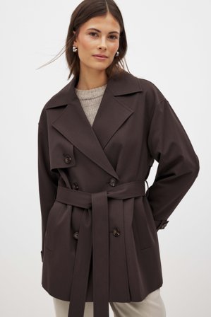 NA-KD Kort trenchcoat med bälte - Trenchcoats - Brun - EU 40