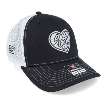 Fair - Svart trucker Keps - Love Freely Logo 112 Split Black/White Trucker @ Hatstore