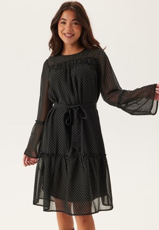 Happy Holly Flounce Sleeve Dress Vaatteet