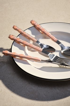 Jotex - Bestikksett 24-pakning sølv/lyserosa - BISQUE - Kjøp Bestikk hos Jotex