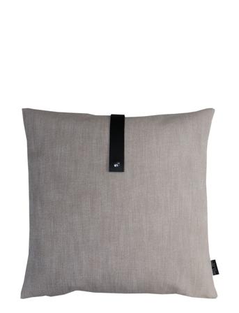 Phobos Cushion Cover Home Textiles Cushions & Blankets Cushion Covers Grå Louise Smærup