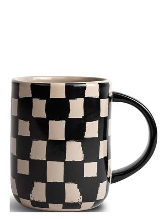 Mug Liz Check Black/Beige Home Tableware Cups & Mugs Coffee Cups Monivärinen/Kuvioitu ByOn
