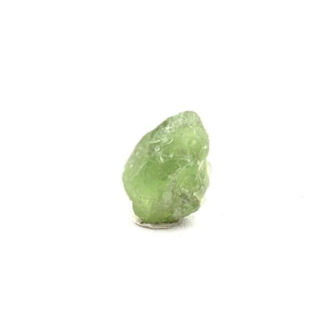 Stenar och mineraler. Peridot. 5,79 cent. Almklovdalen, Vanylven, Norge.