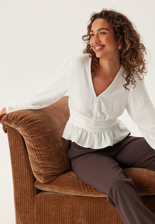 Bubbleroom - V-neck Button Blouse - White - Kläder