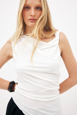 NA-KD - Asymmetrisk topp i jersey - Ermeløse topper - Offwhite - L