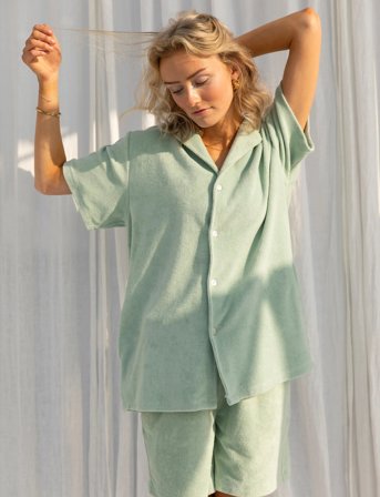 Bongusta Naram Shorts - Green - S/M 45 cm