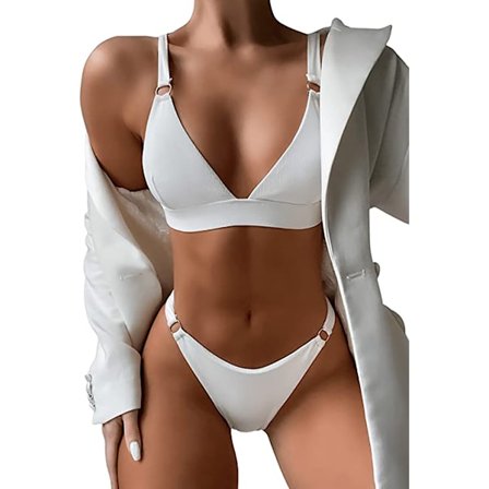 Ribbestrikket bikini med høy hals og ringdetaljer