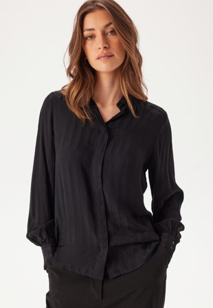 GANT Reg Satin Striped Shirt Black Klær