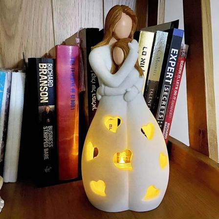 Gaver til mamma fra datter - Lysestake-statue med flimrende LED-lys
