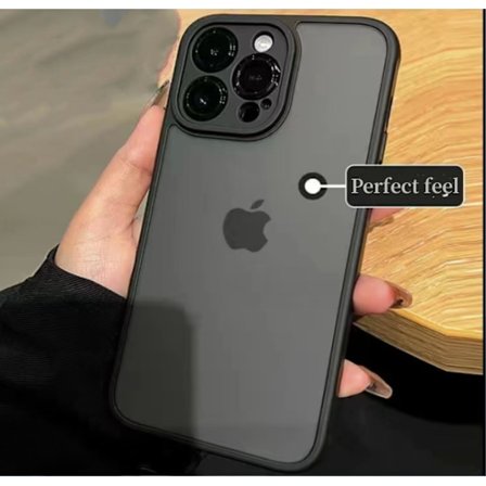 Kuori on yhteensopiva iPhone 14:n kanssa, ja siinä on mattapintainen tuntu