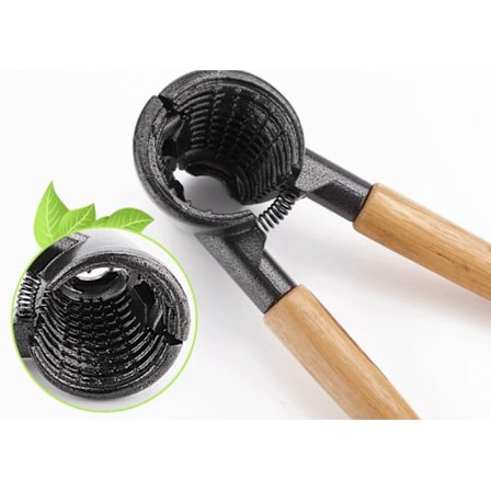 Nøddeknækker med træhåndtag