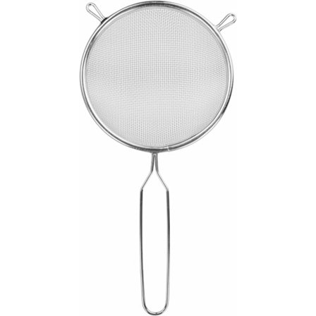 16 cm lang metallsil med håndtak, et viktig kjøkkenredskap og ideell for siling, vasking og et bredt utvalg av matvarer, med finmasket nett for enkel 