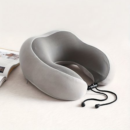 Ergonomisk U-formet Reisepute i Memory Foam, Grå