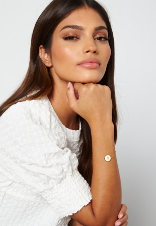 Marc Jacobs - The Medallion Bracelet - 108 Cream/Gold - Kläder - - Bubbleroom