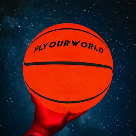 Lysende Basketball - Innendørs eller Utendørs Basketball med 2 LED-lys og Forhåndsinstallerte Batterier - Gaveideer for Tenåringsgutter og -jenter