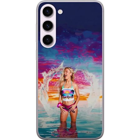 Kompatibelt Mobildeksel til Samsung Galaxy S23+ Blond kvinne i fargerik strandantrekk som leker i havet ved solnedgang