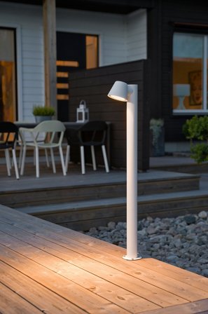 Jotex - TRIESTE lyktestolpe kort Hvit - Kjøp Utebelysning hos Jotex