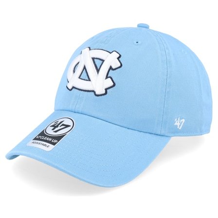 47 Brand - College Blauw unconstructed Cap - North Carolina Tar Heels Clean Up Columbia Blue Dad Cap @ Hatstore