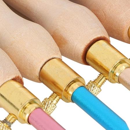 4 stansade bärbara nålstansningsbroderipennor i trä för sömnad, filtning, gör-det-själv-hantverk