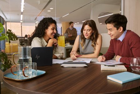 Poly Sync 40+ (with Poly BT600) - smart høyttalertelefon