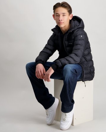 Peak Performance Jr Tomic Insulated Hood Jacket Schwarz Jacken Jungen - Kids Brand Store