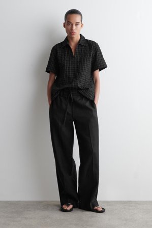 COS Women's Camicia In Cotone A Quadri Con Colletto Aperto in Nero