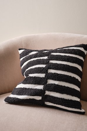 Jotex - Putetrekk 50x50 Cm Svart/hvit - FIELD - Kjøp Pynteputer & trekk hos Jotex