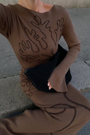 NA-KD Maxi-Strickkleid mit Jacquardmuster - Langärmlige Maxikleider - Braun - X-Small