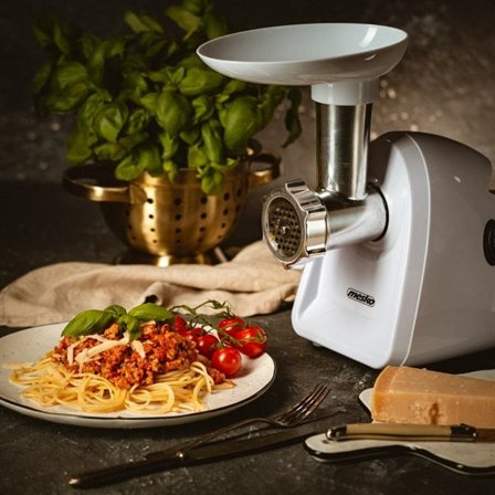 Mesko Elektrisk Kjøttkvern – Enkel Rengjøring og Kraftig Motor