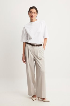 NA-KD Pantalon de tailleur à taille mi-haute avec poches sur le devant - Tenue de bureau - Beige - EU 38