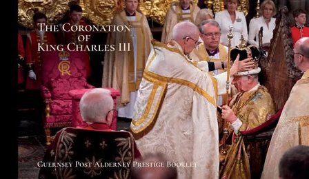 Alderney - Kong Charles III kroning - Postfrisk prestigehæfte